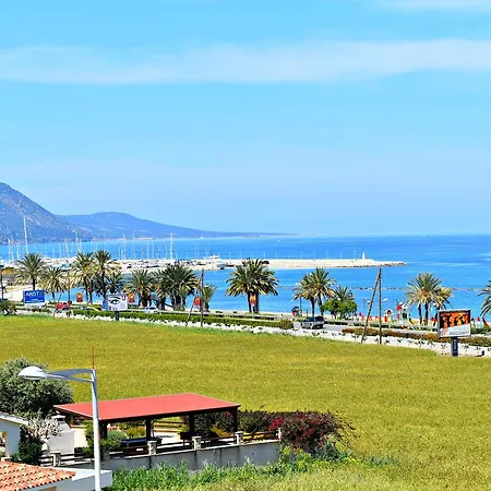 Latchi Beach 3 La Plague * Polis